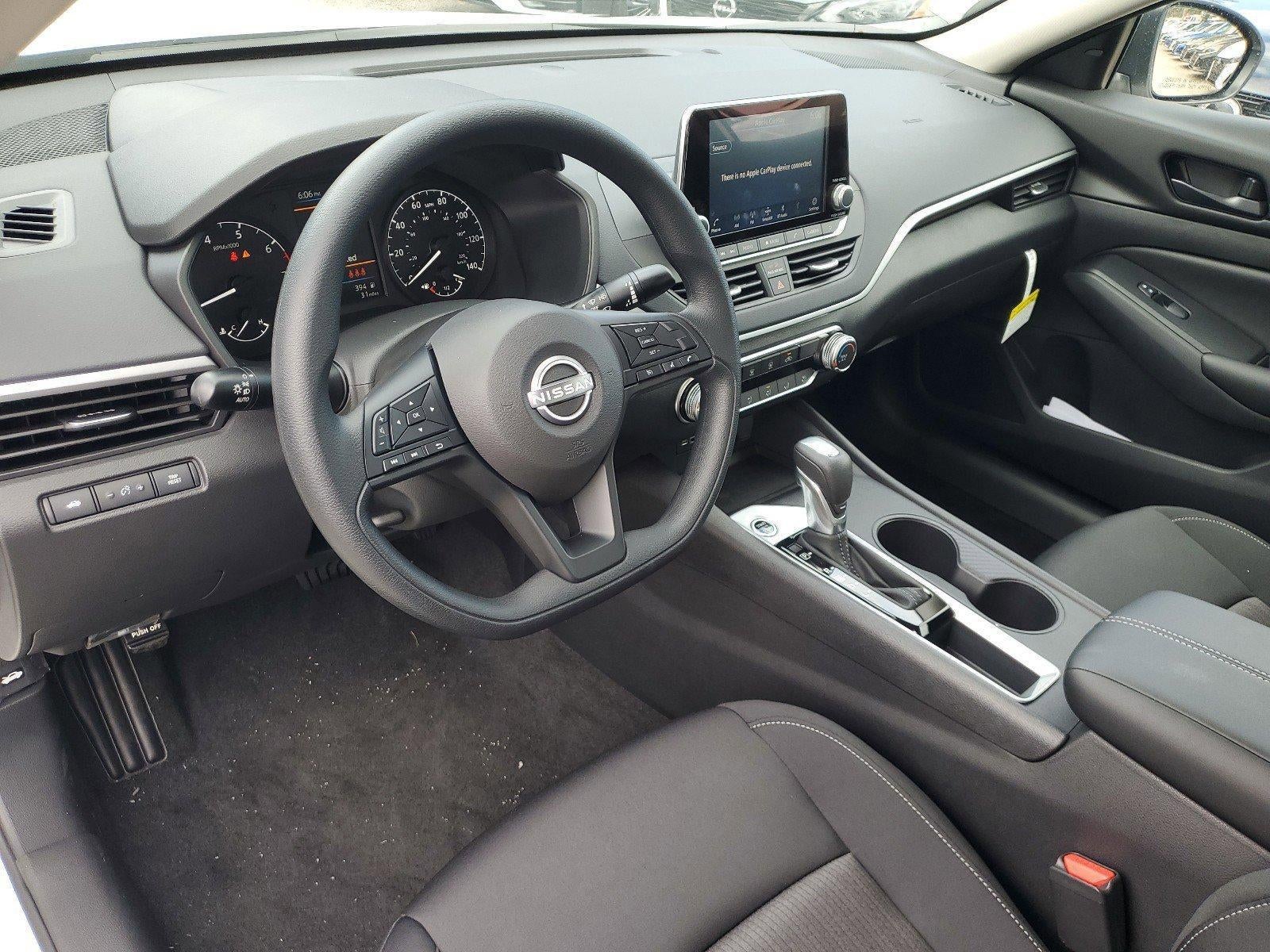 2025 Nissan Altima S FWD