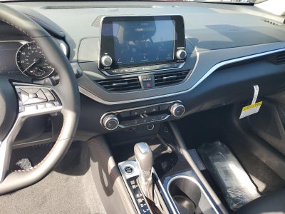 2025 Nissan Altima SR FWD