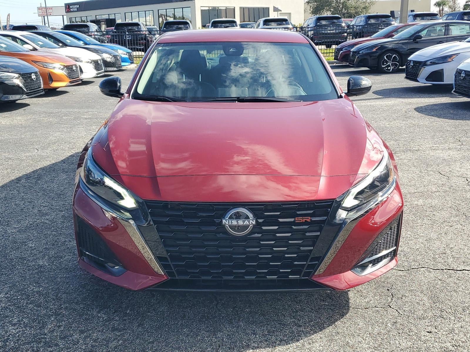 2025 Nissan Altima SR FWD