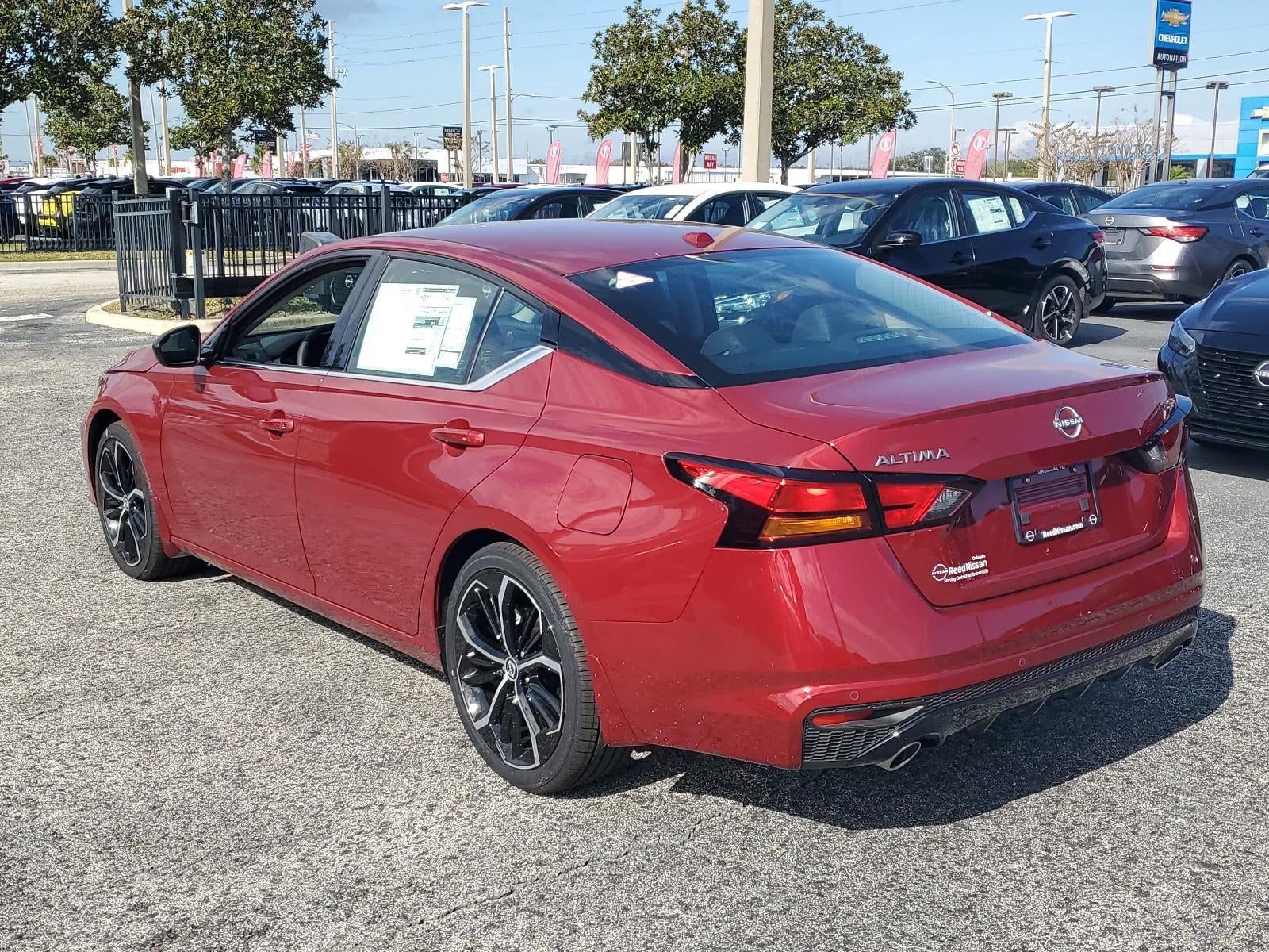 2025 Nissan Altima SR FWD