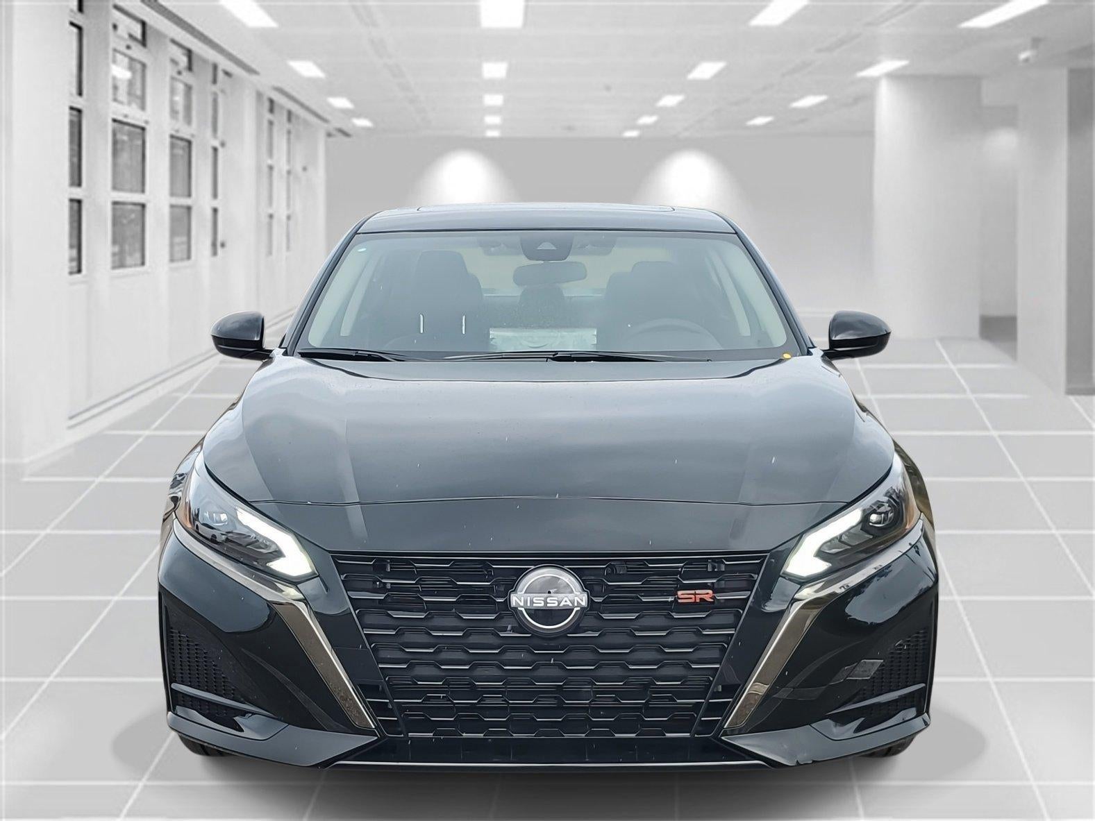 2025 Nissan Altima SR FWD