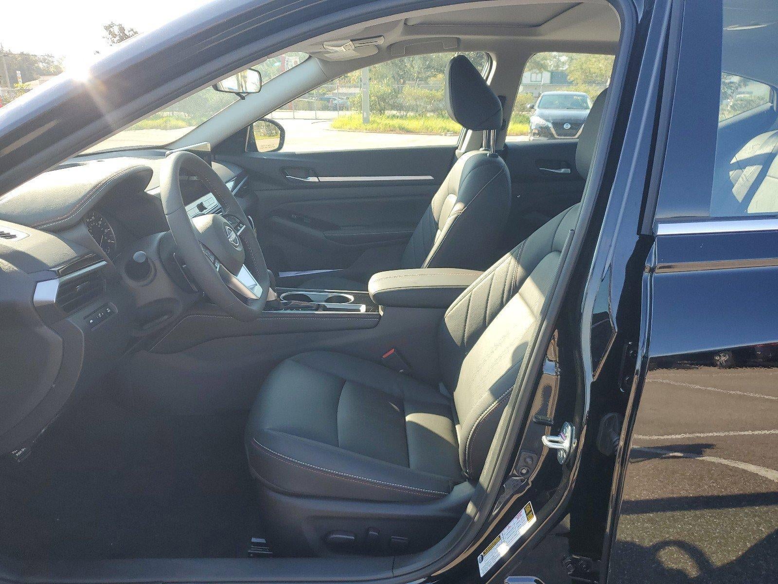 2025 Nissan Altima SR FWD