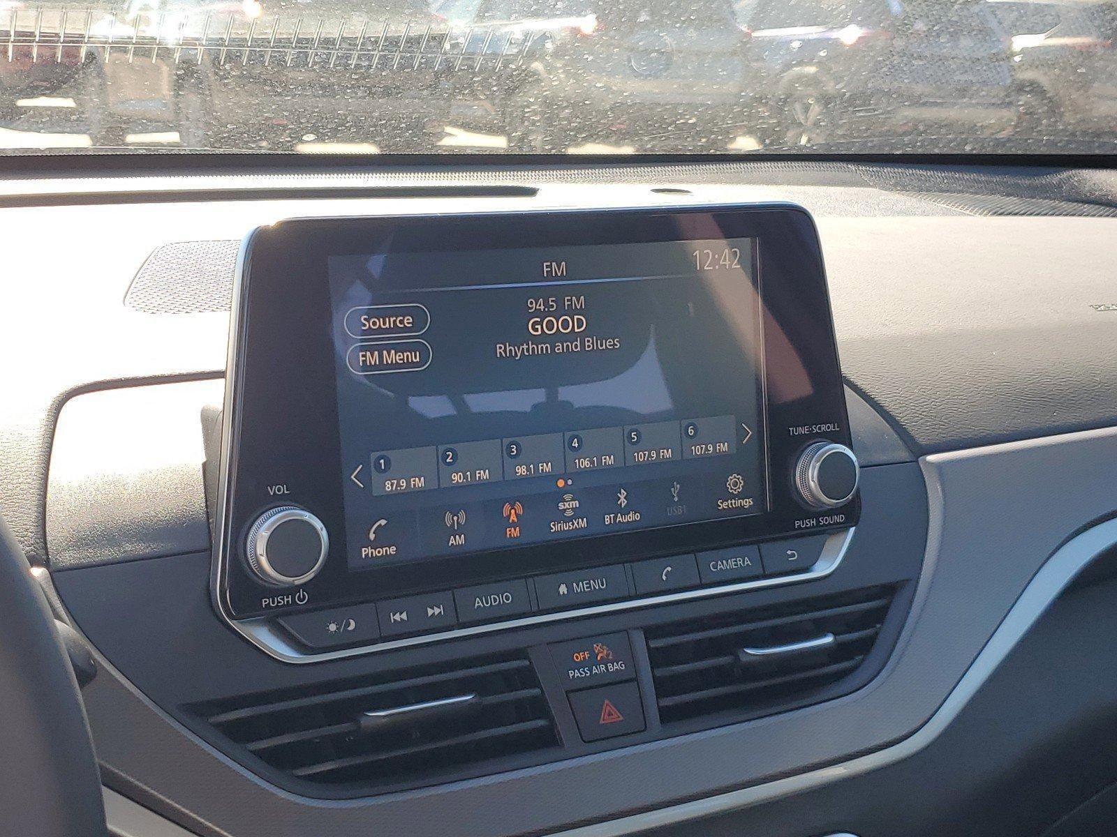 2025 Nissan Altima SR FWD