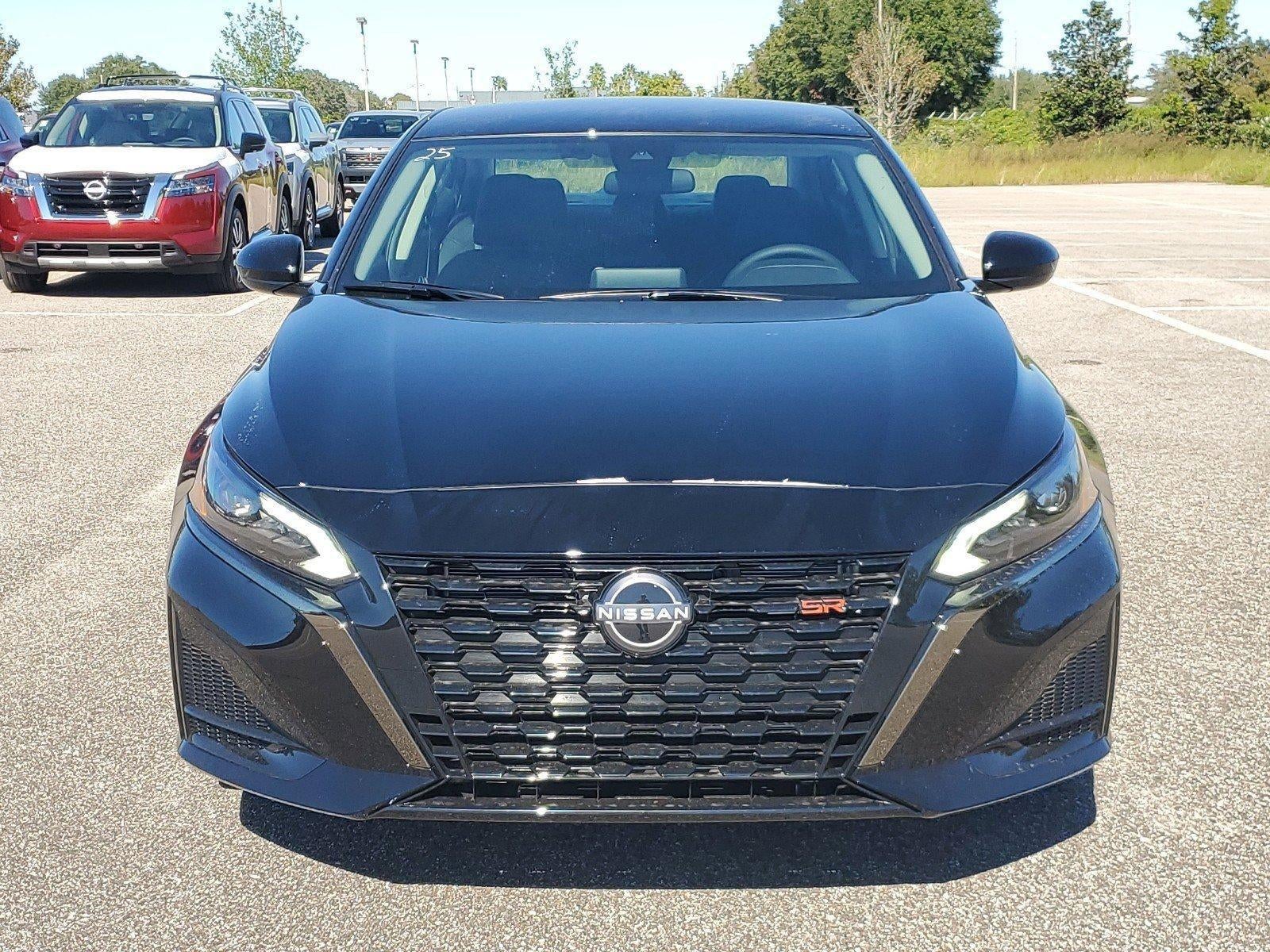 2025 Nissan Altima SR FWD