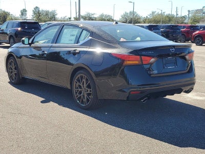 2025 Nissan Altima SR FWD