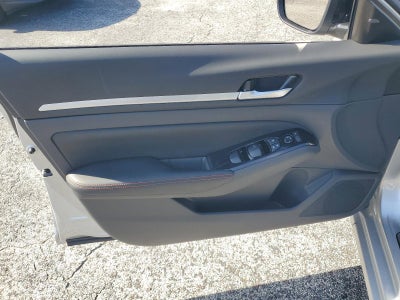 2025 Nissan Altima SR FWD