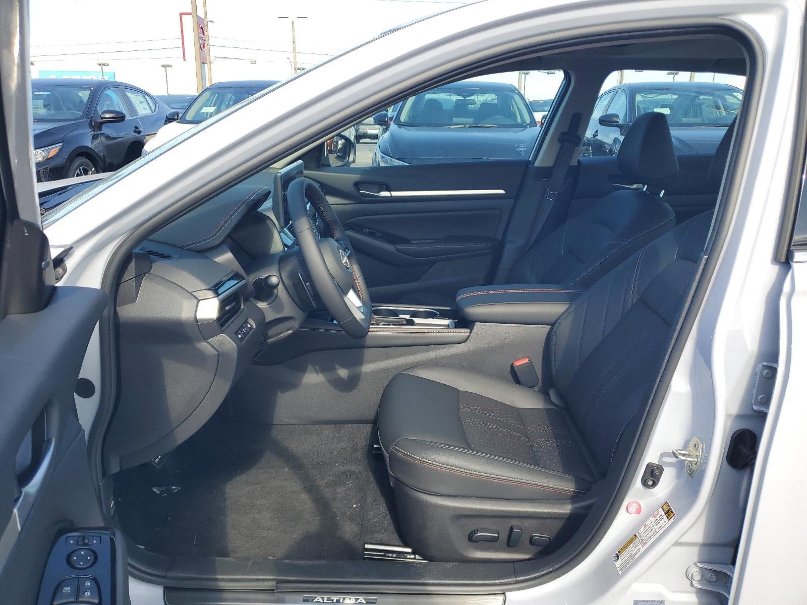 2025 Nissan Altima SR FWD