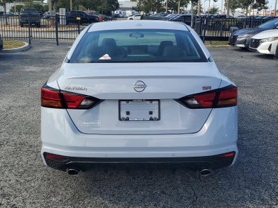 2025 Nissan Altima SR FWD
