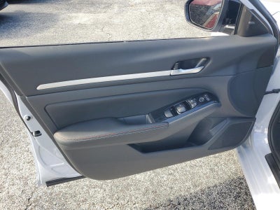 2025 Nissan Altima SR FWD