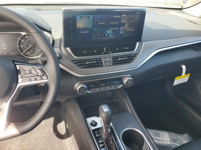 2026 Nissan Altima SR FWD