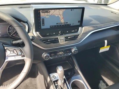 2025 Nissan Altima SL FWD