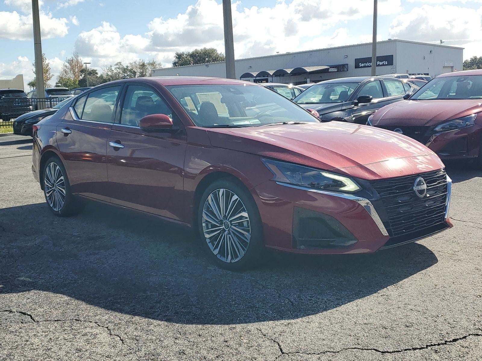 2025 Nissan Altima SL FWD