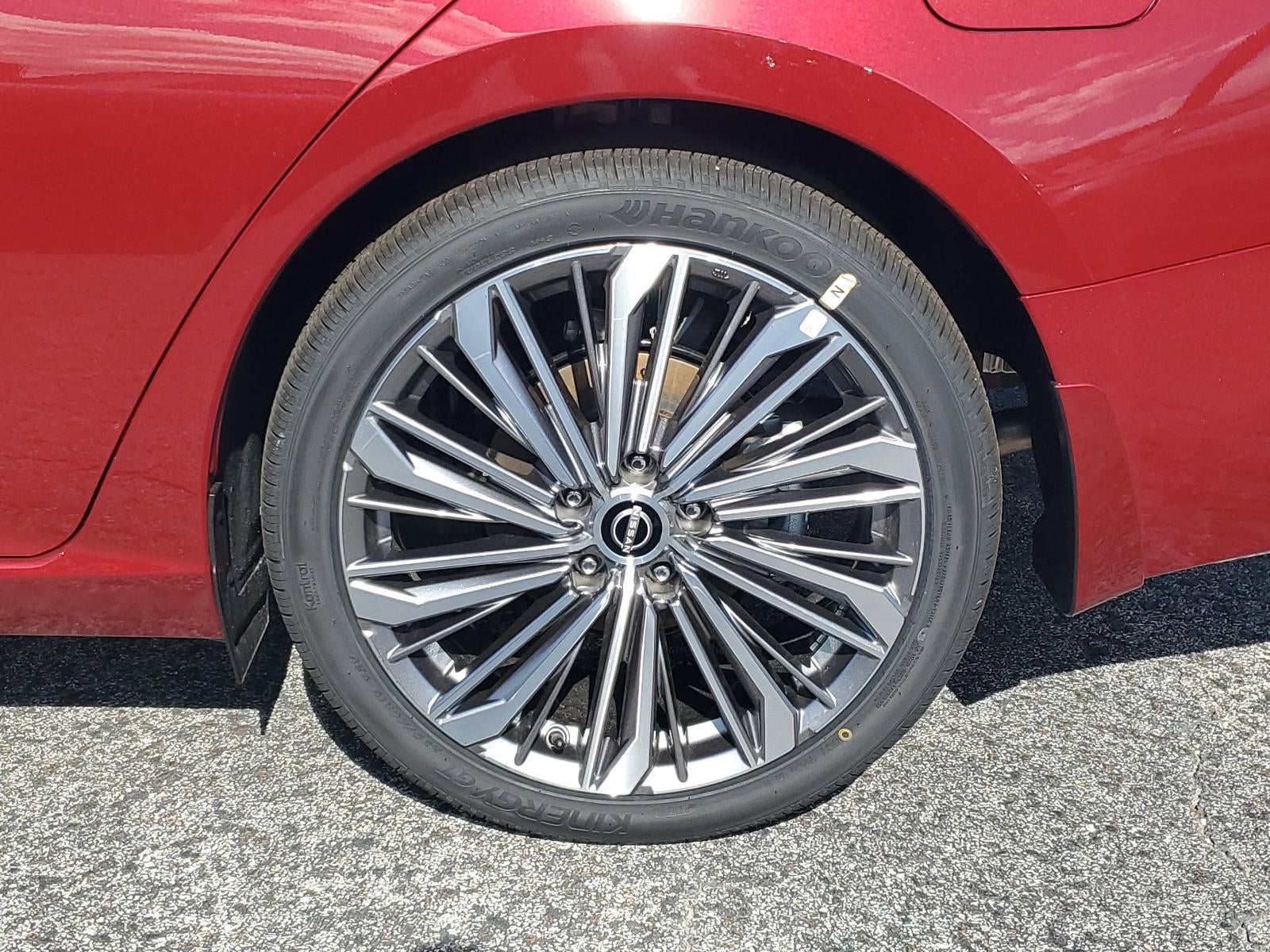 2025 Nissan Altima SL FWD