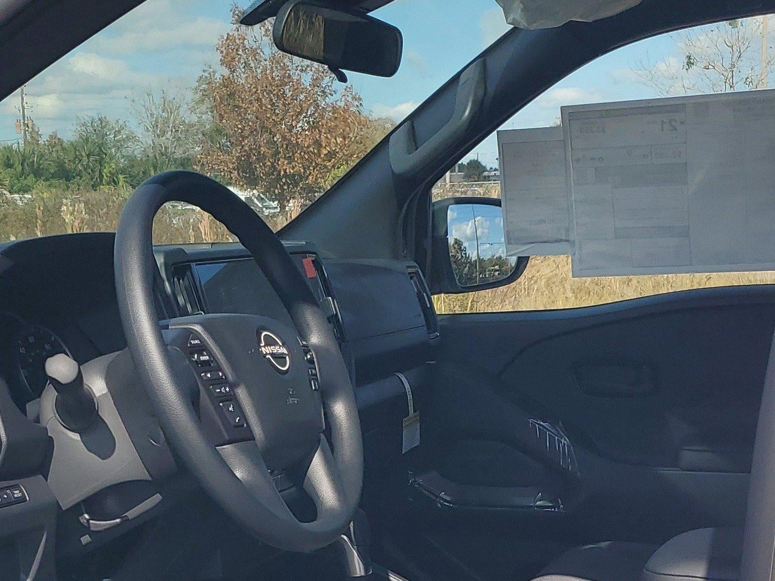 2026 Nissan Frontier Crew Cab 4x2 SV