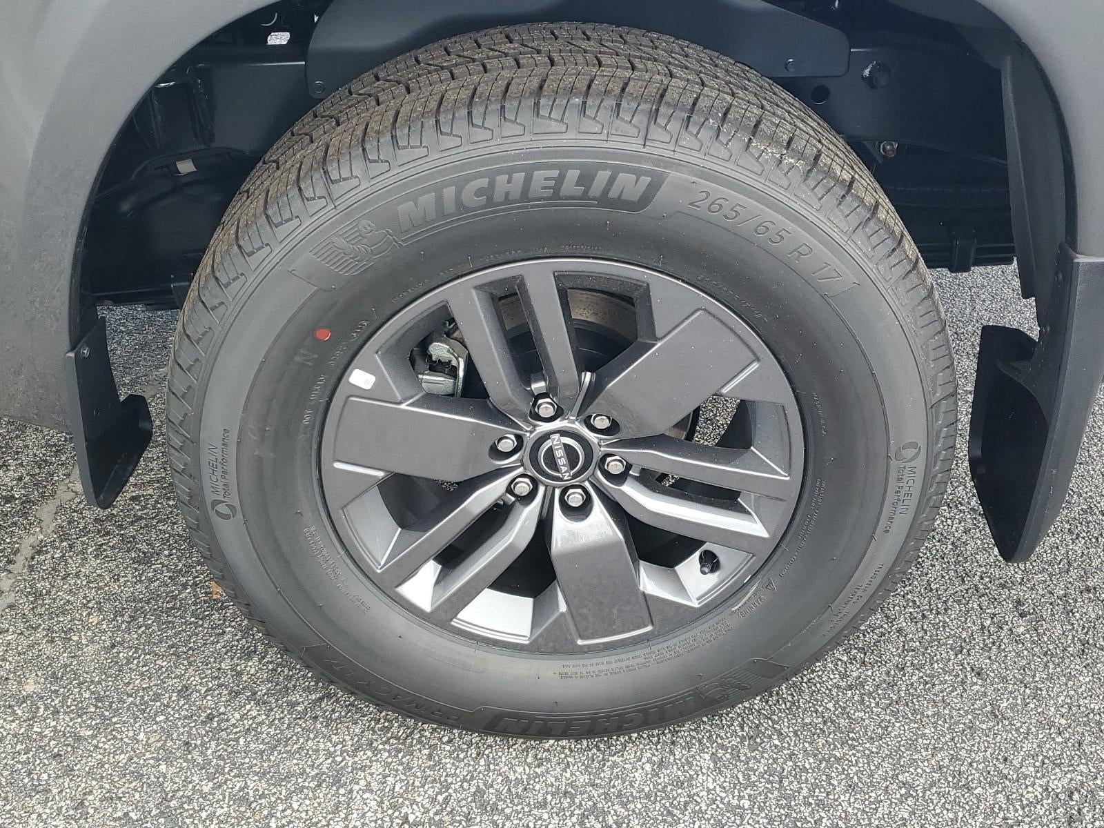 2026 Nissan Frontier Crew Cab 4x2 SV