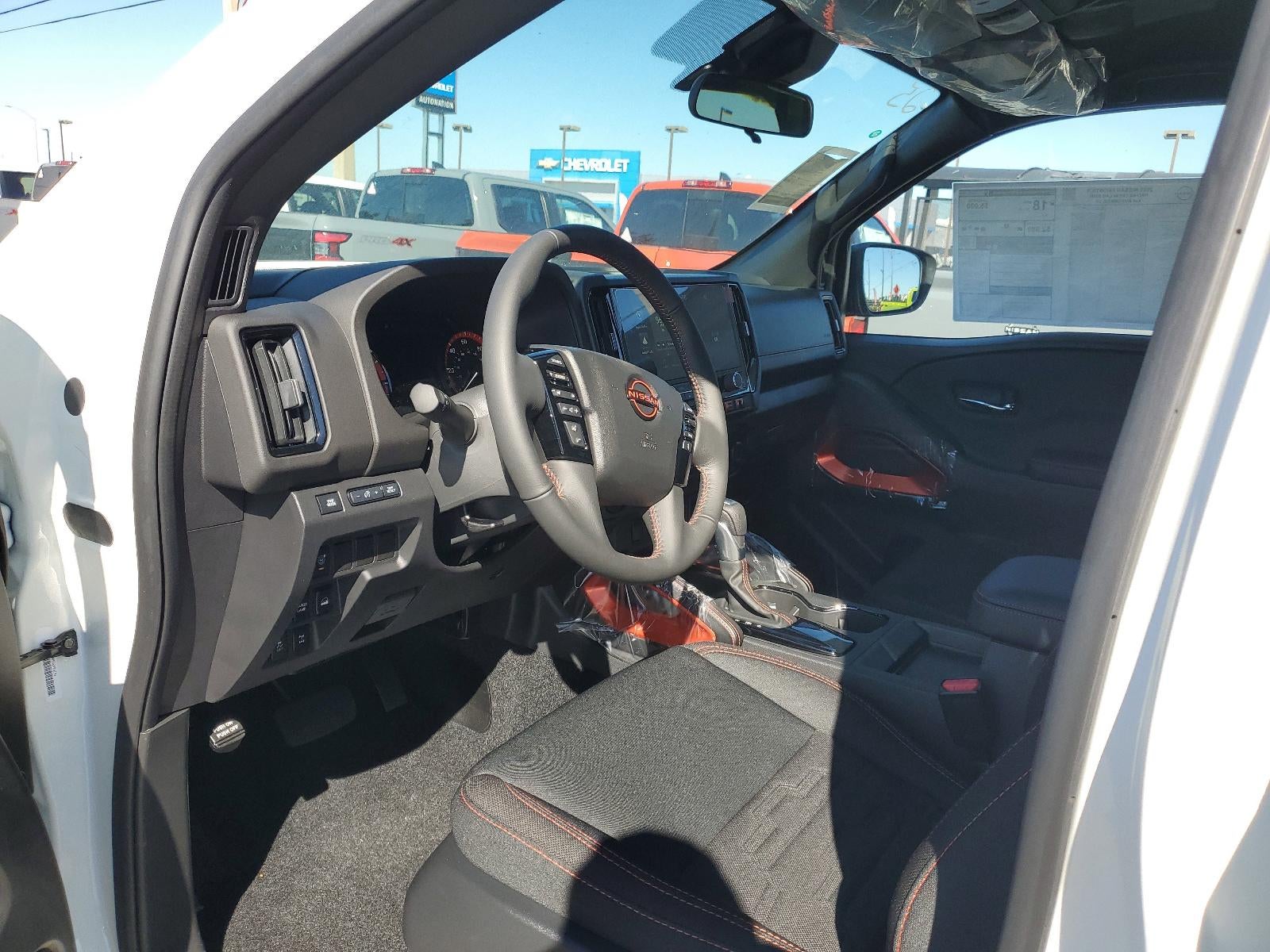 2025 Nissan Frontier Crew Cab 4x4 PRO-4X