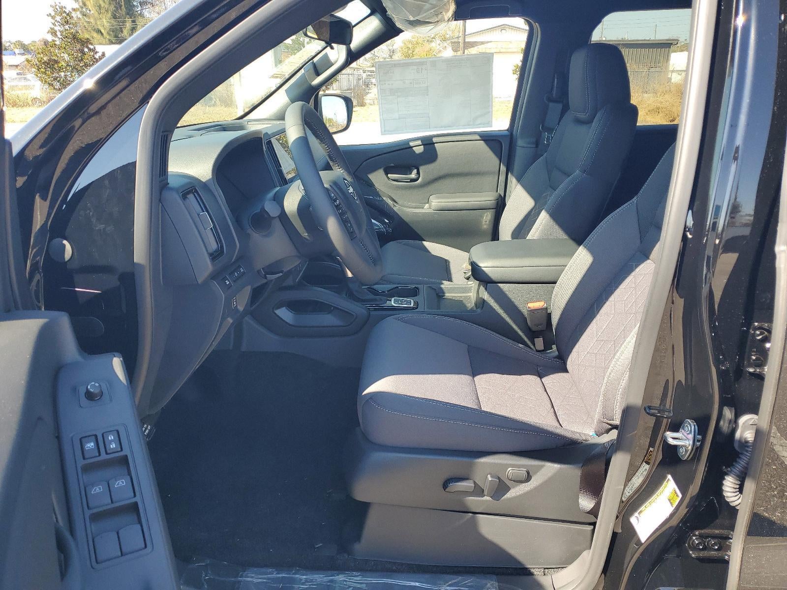 2026 Nissan Frontier Crew Cab 4x4 SV