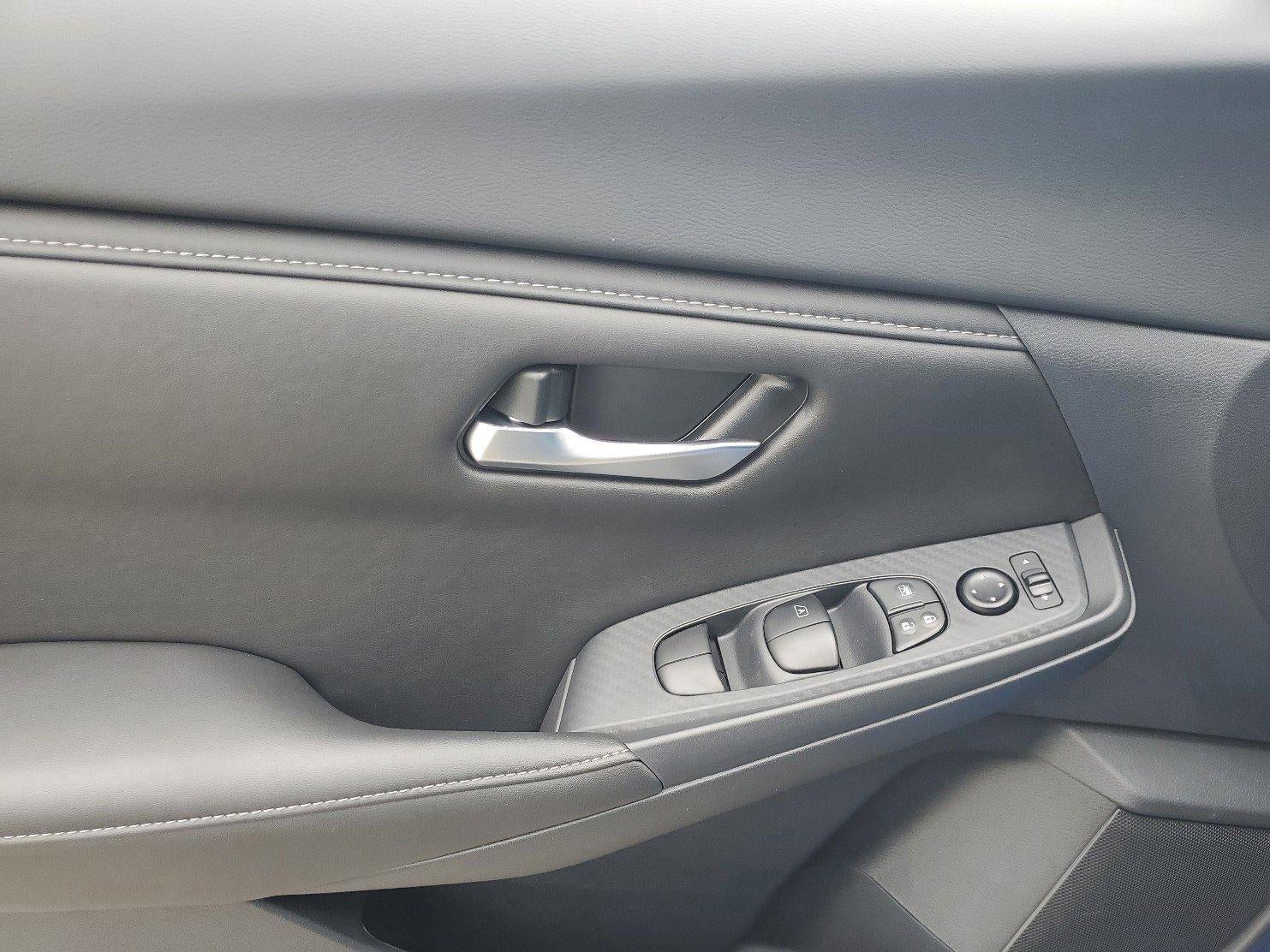 2025 Nissan Sentra SV CVT