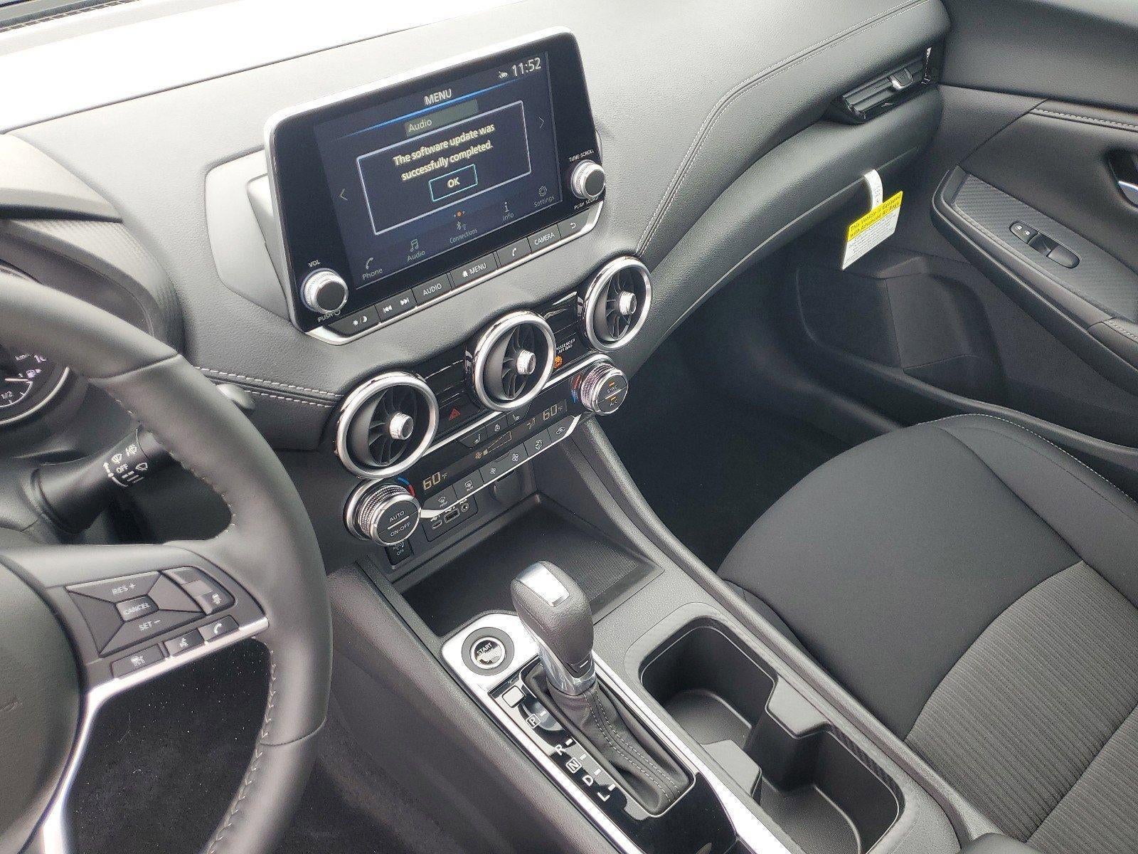 2025 Nissan Sentra SV CVT