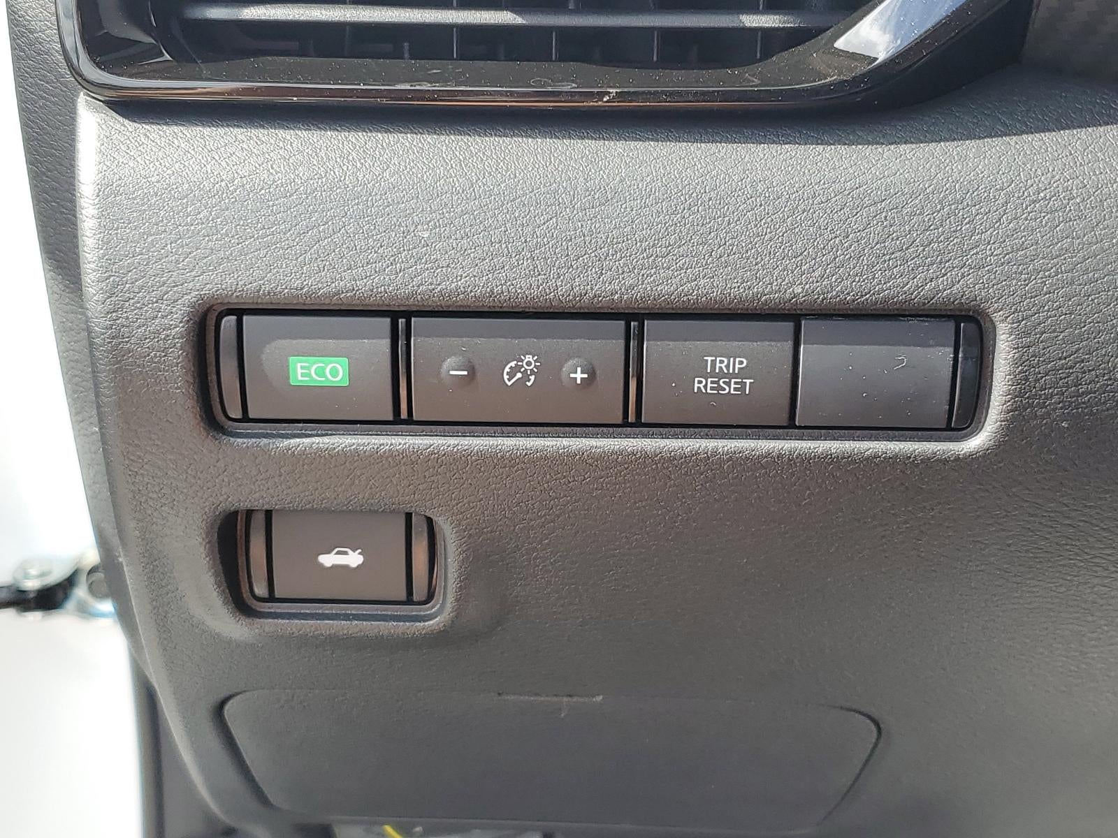 2025 Nissan Sentra SV CVT