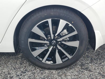 2025 Nissan Sentra SV CVT