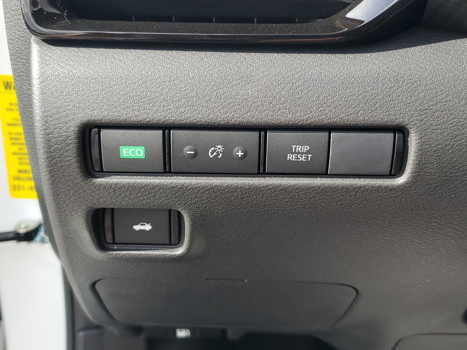 2025 Nissan Sentra SV CVT