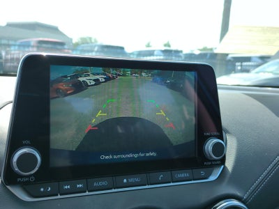 2025 Nissan Sentra SV CVT