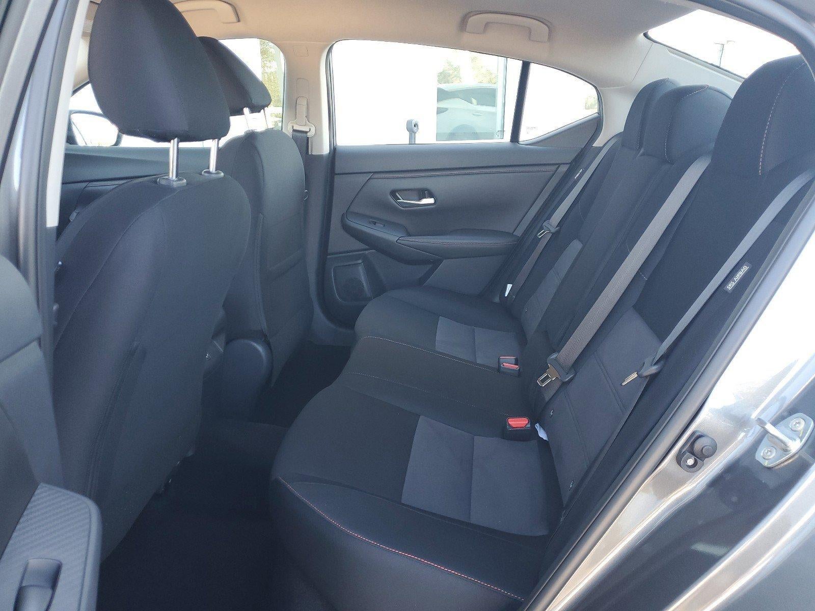 2025 Nissan Sentra SR CVT