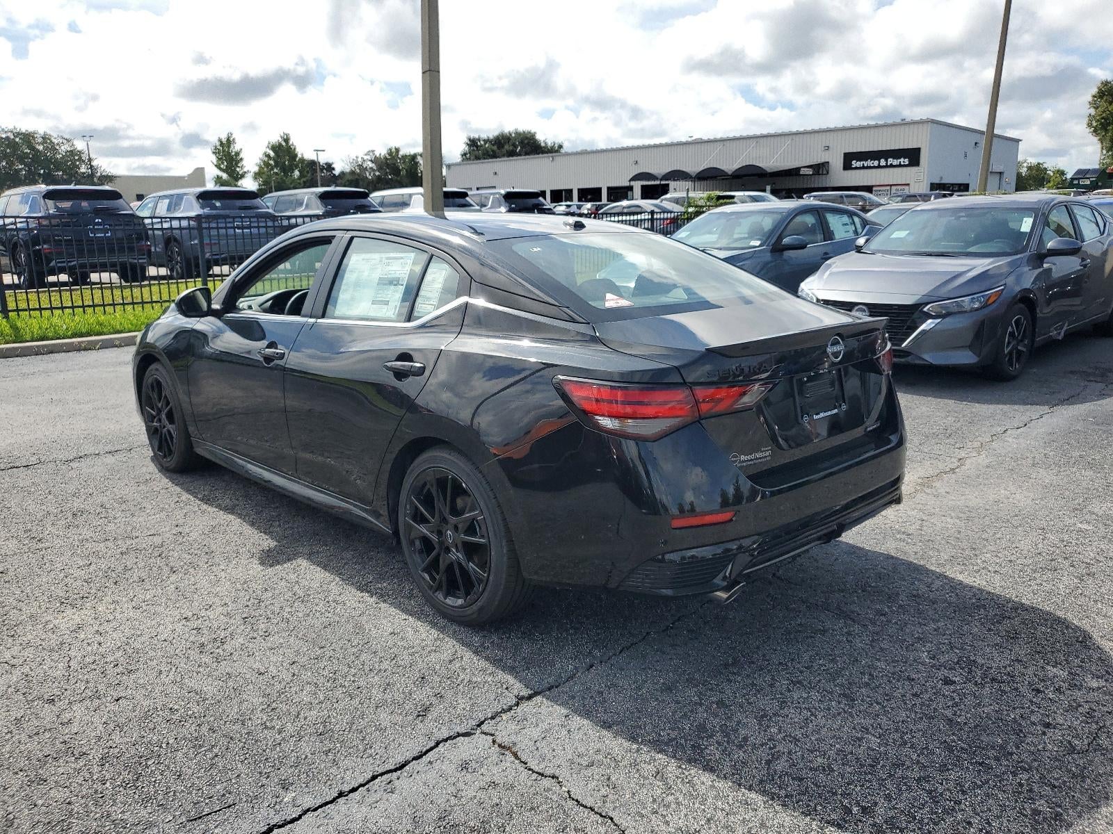 2025 Nissan Sentra SR CVT