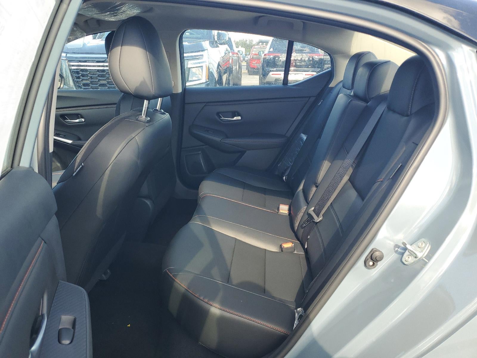 2025 Nissan Sentra SR CVT