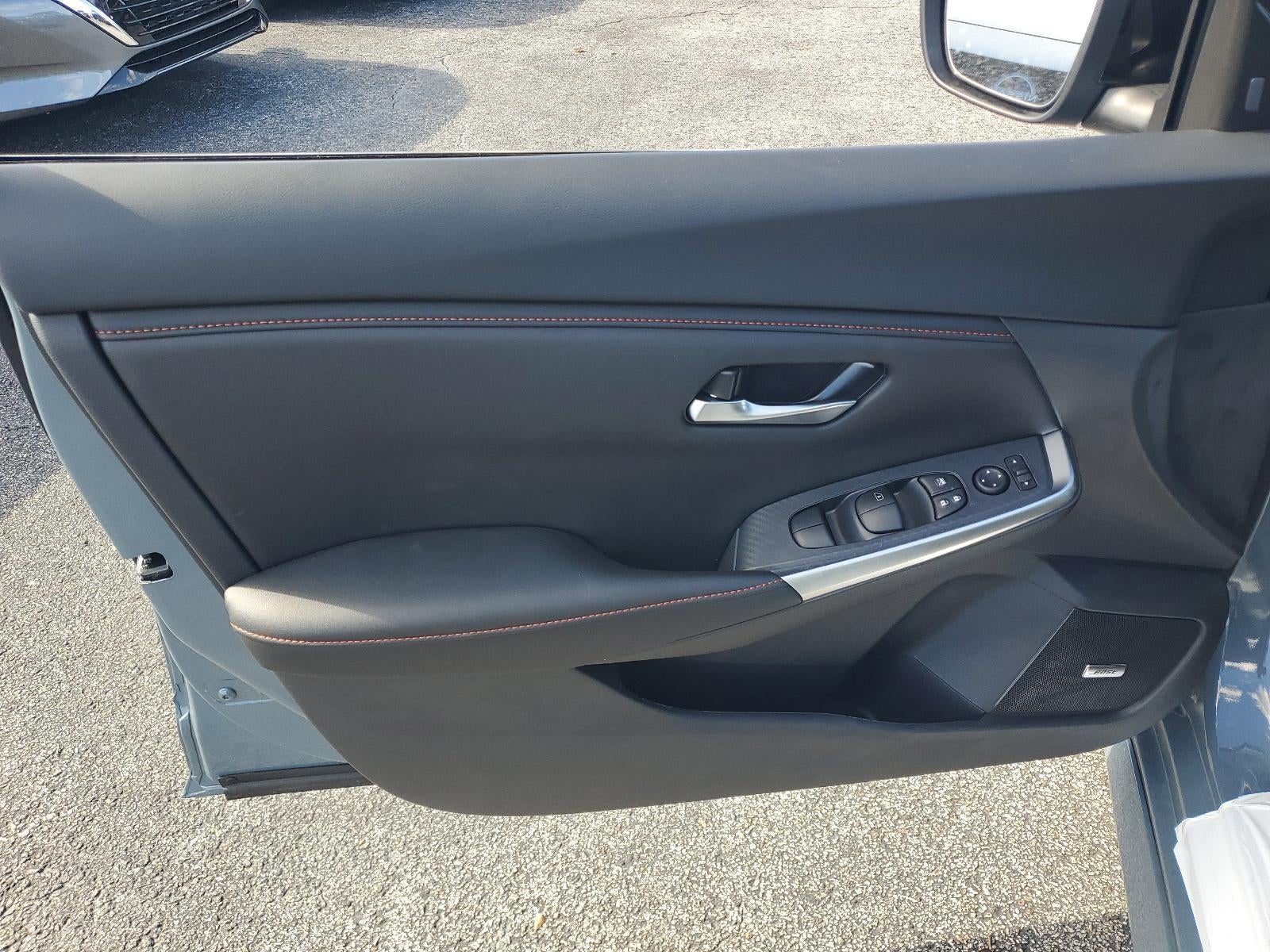 2025 Nissan Sentra SR CVT