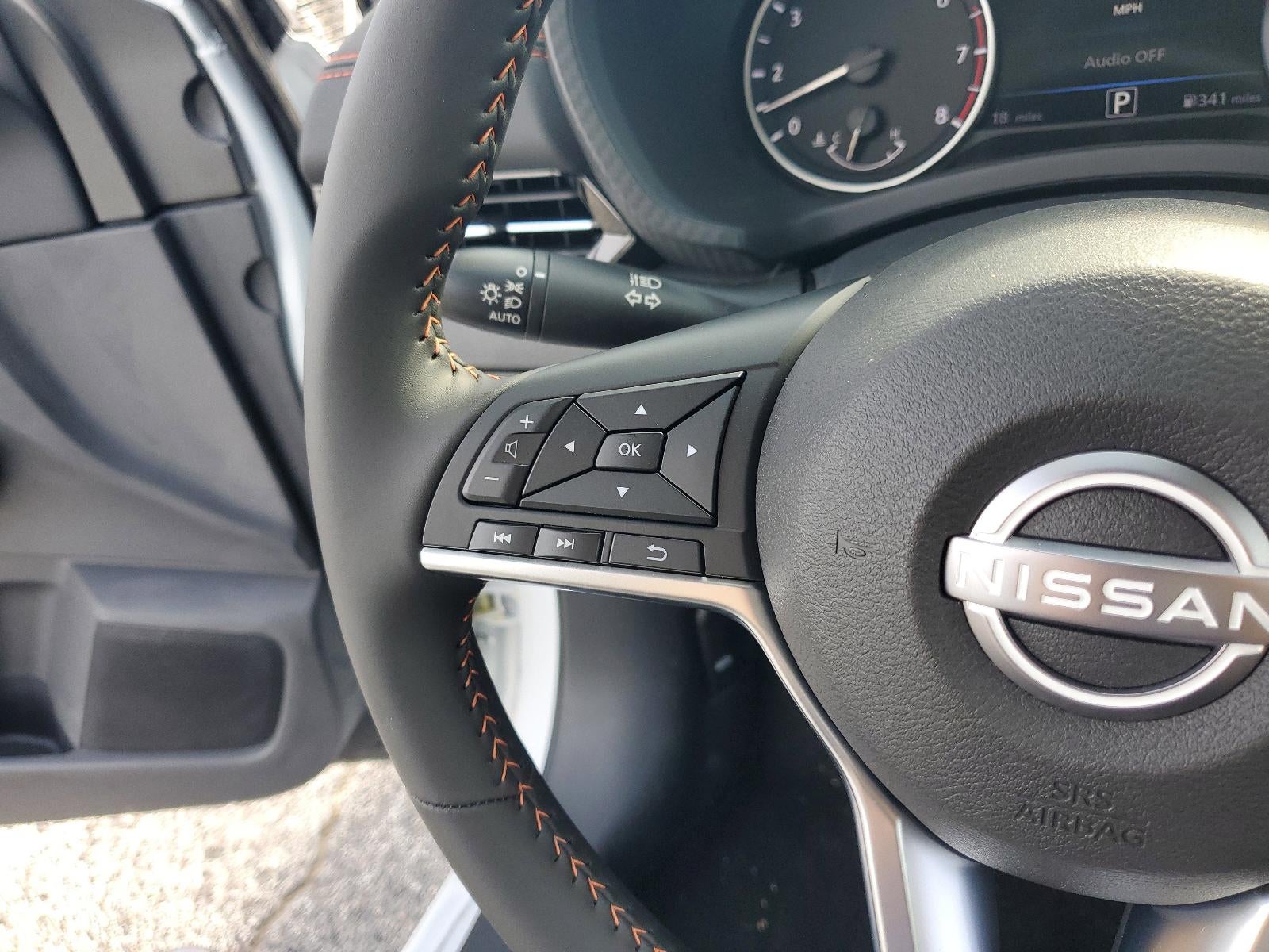 2025 Nissan Sentra SR CVT