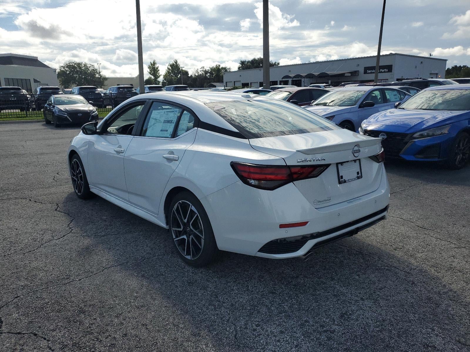 2025 Nissan Sentra SR CVT