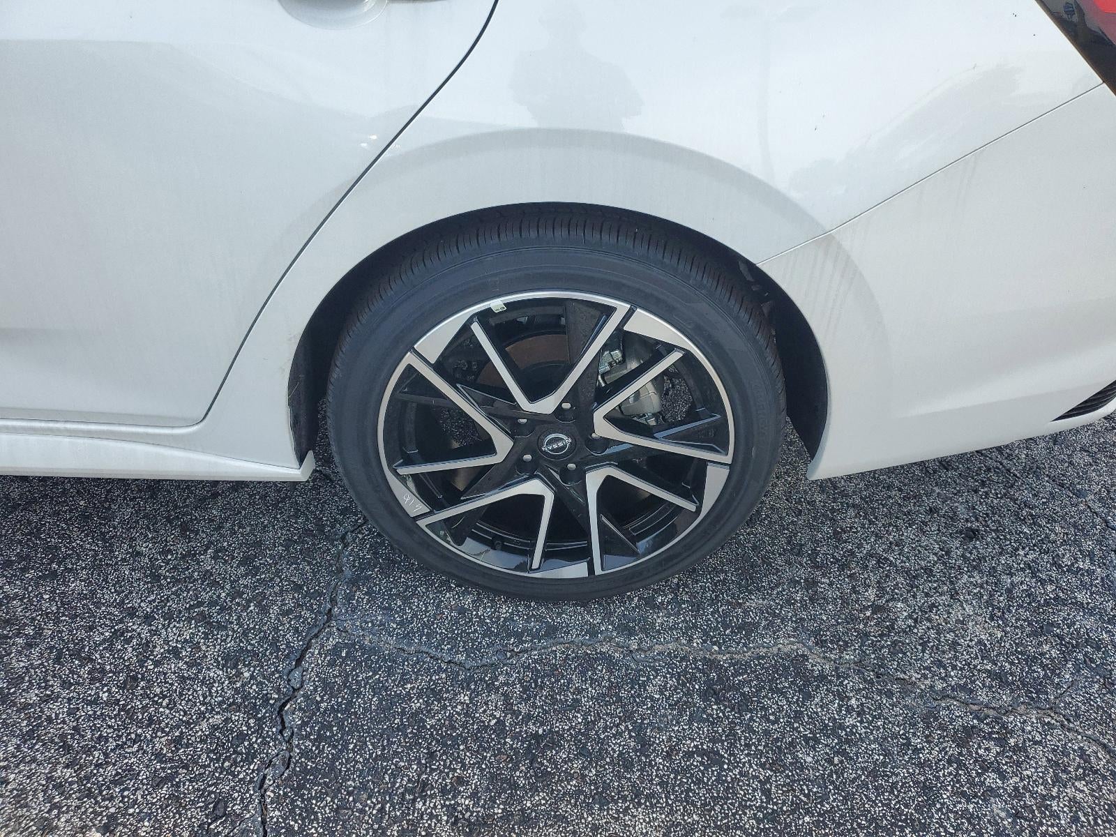 2025 Nissan Sentra SR CVT