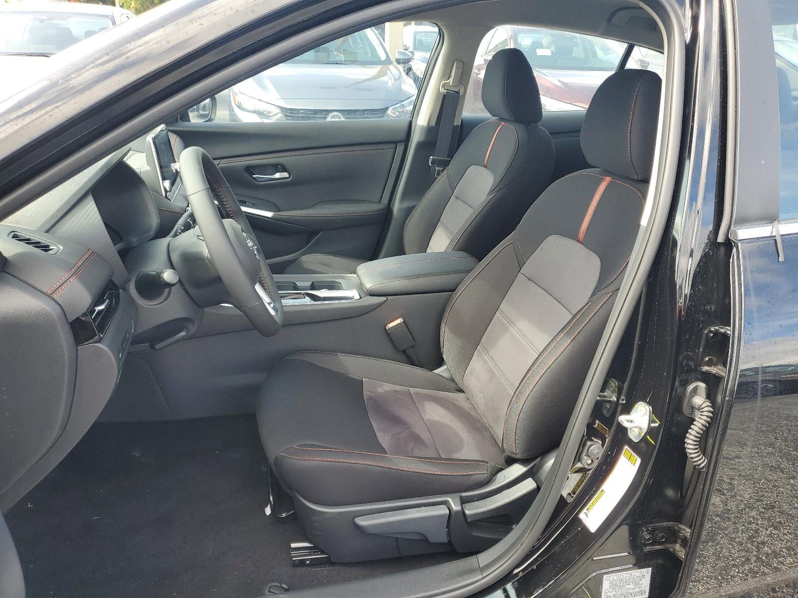 2025 Nissan Sentra SR CVT