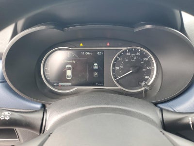 2025 Nissan Versa SV CVT