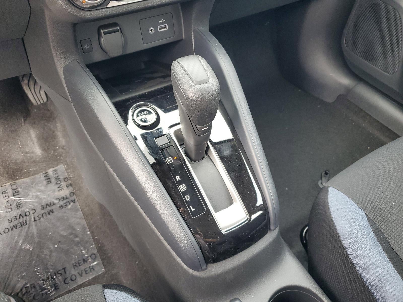 2025 Nissan Versa SV CVT