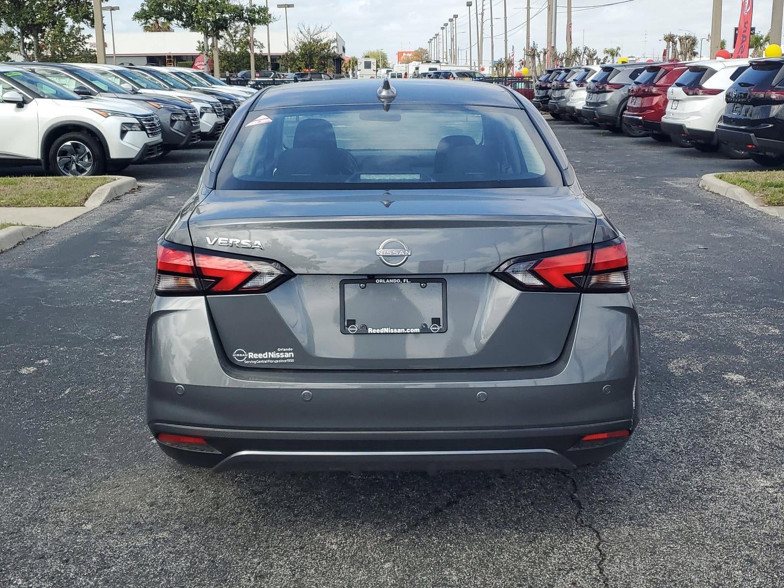 2025 Nissan Versa SV CVT