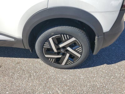 2026 Nissan Kicks SV FWD