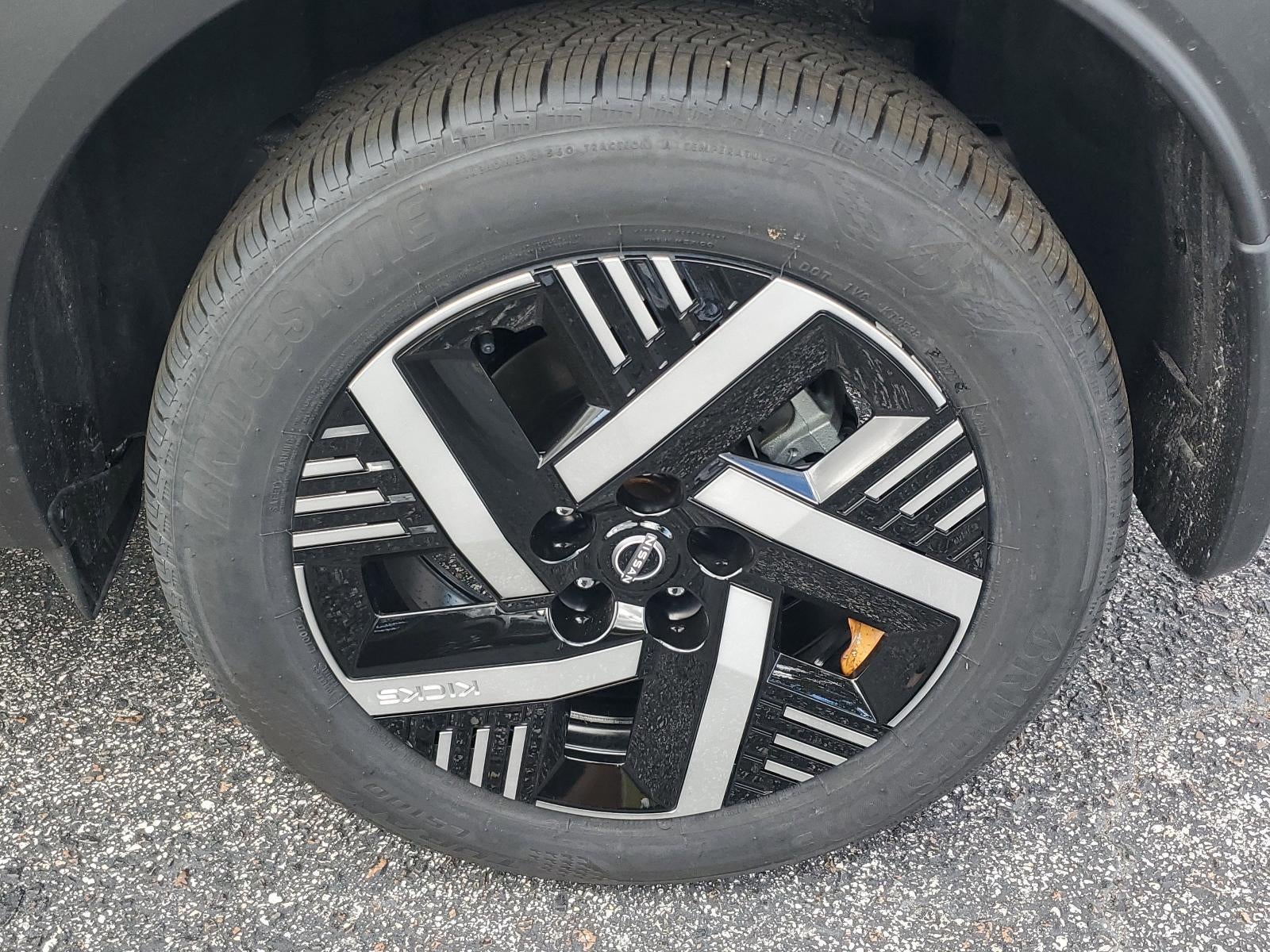 2026 Nissan Kicks SV FWD