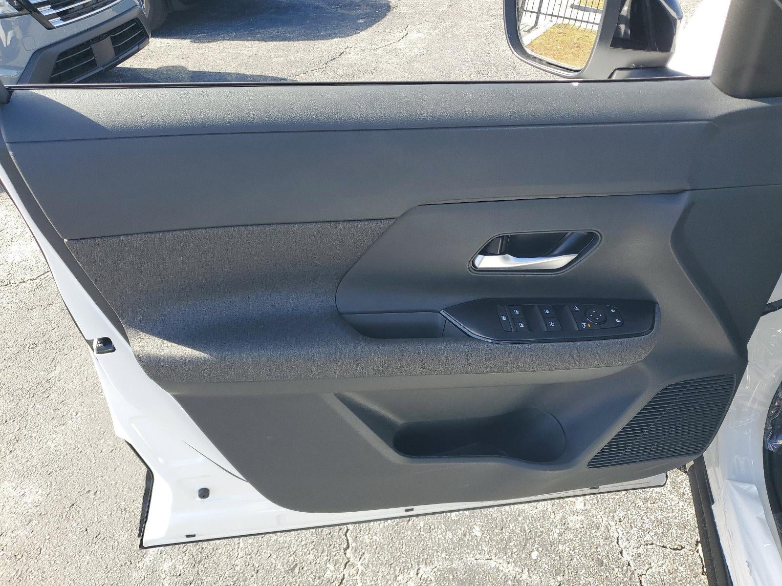 2026 Nissan Kicks SV FWD