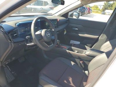 2026 Nissan Kicks SR FWD