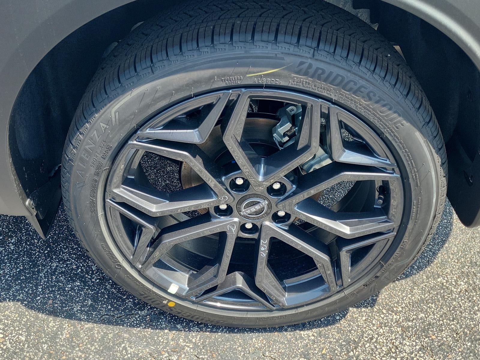2026 Nissan Kicks SR FWD