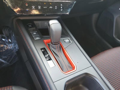 2025 Nissan Kicks SR FWD