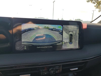 2025 Nissan Kicks SR FWD