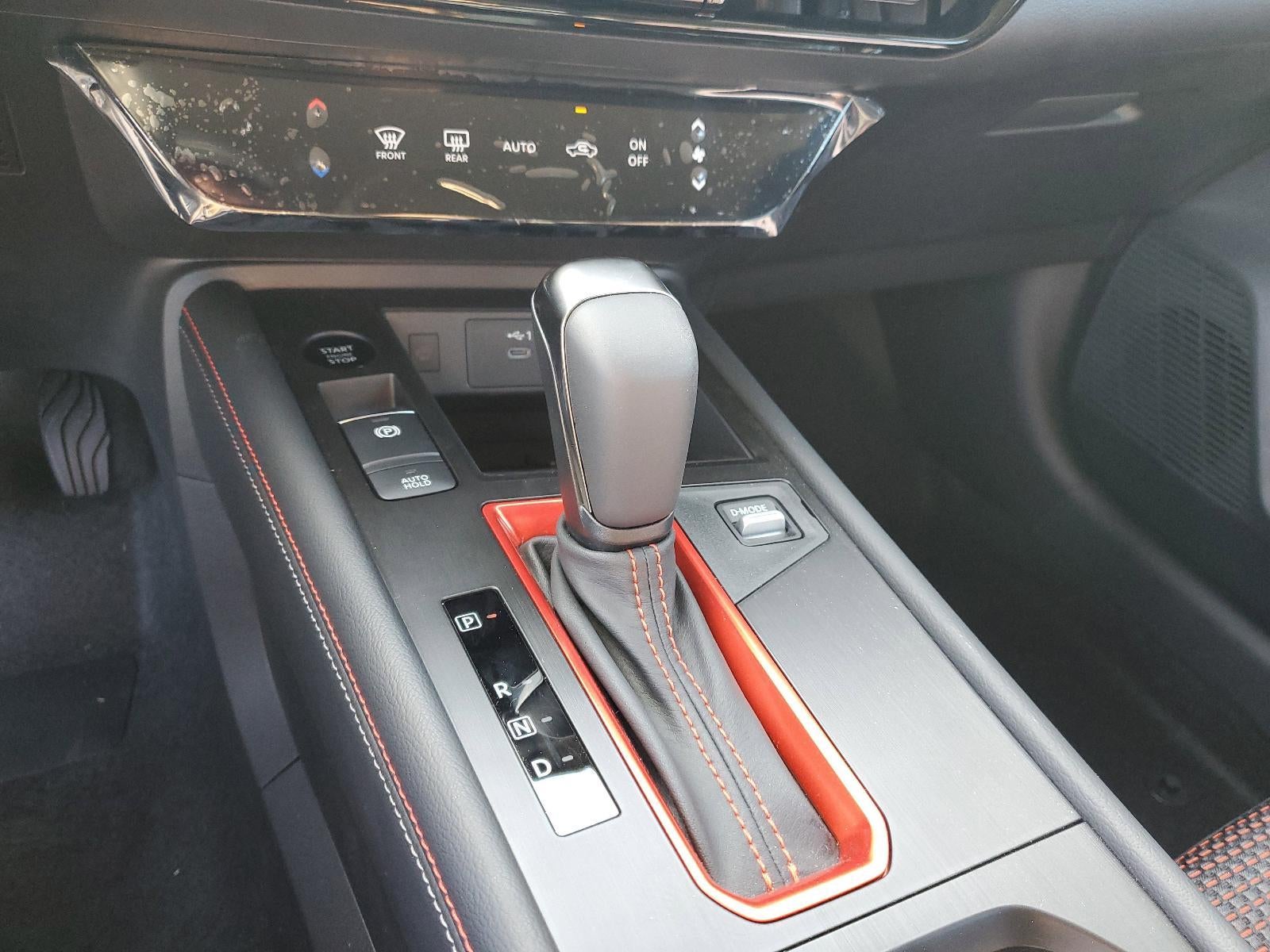 2025 Nissan Kicks SR FWD