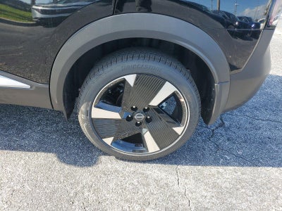 2025 Nissan Kicks SR FWD