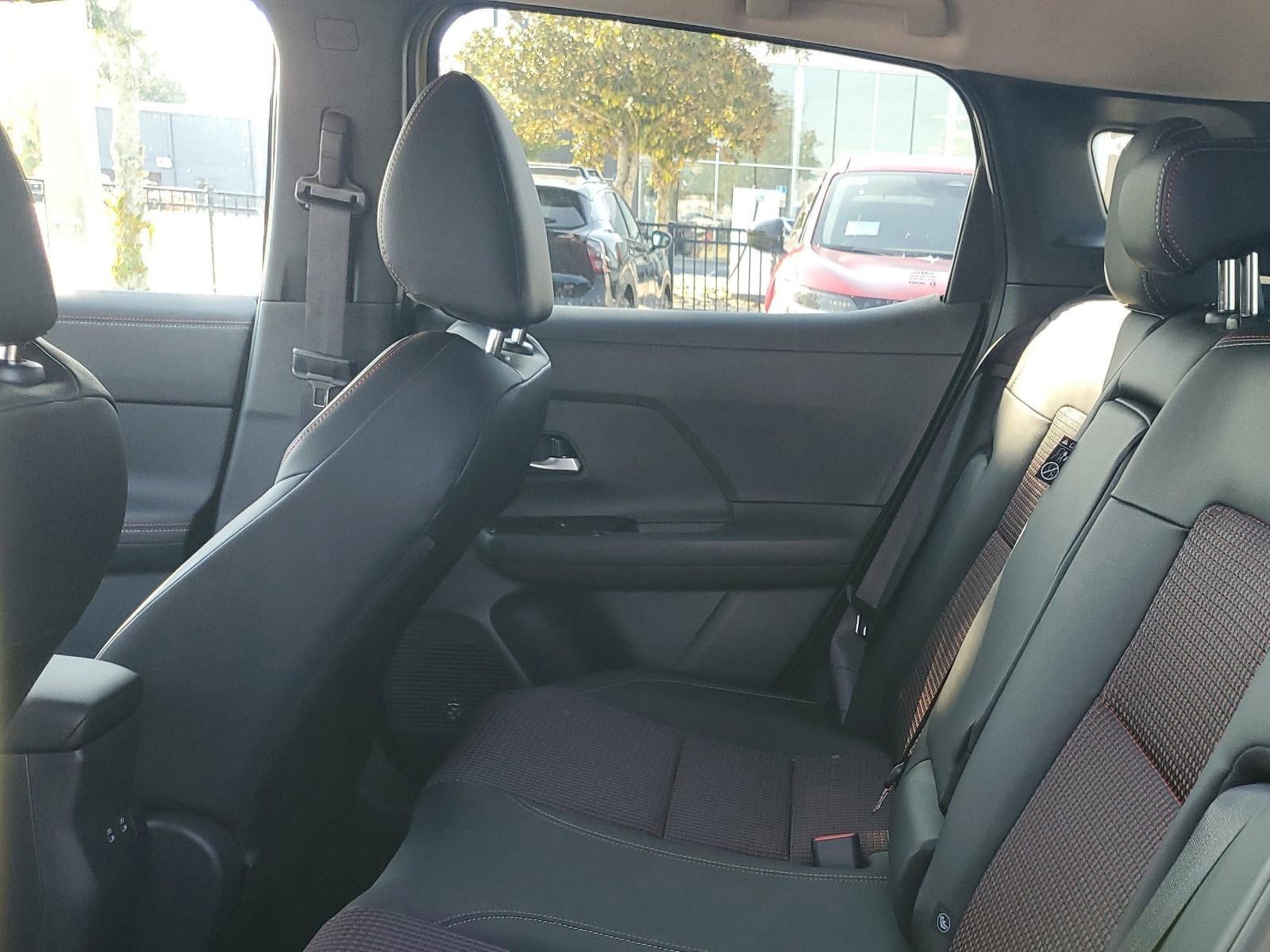 2026 Nissan Kicks SR FWD