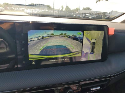 2025 Nissan Kicks SR FWD