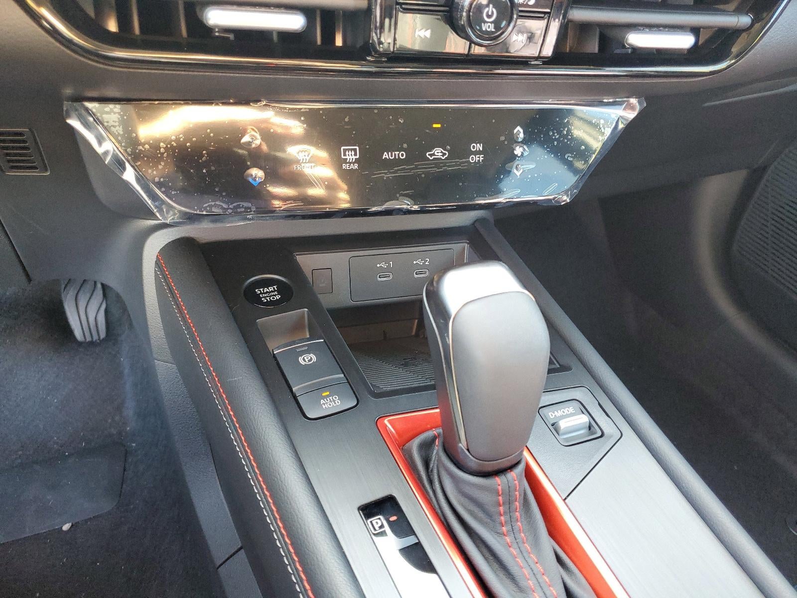 2025 Nissan Kicks SR FWD